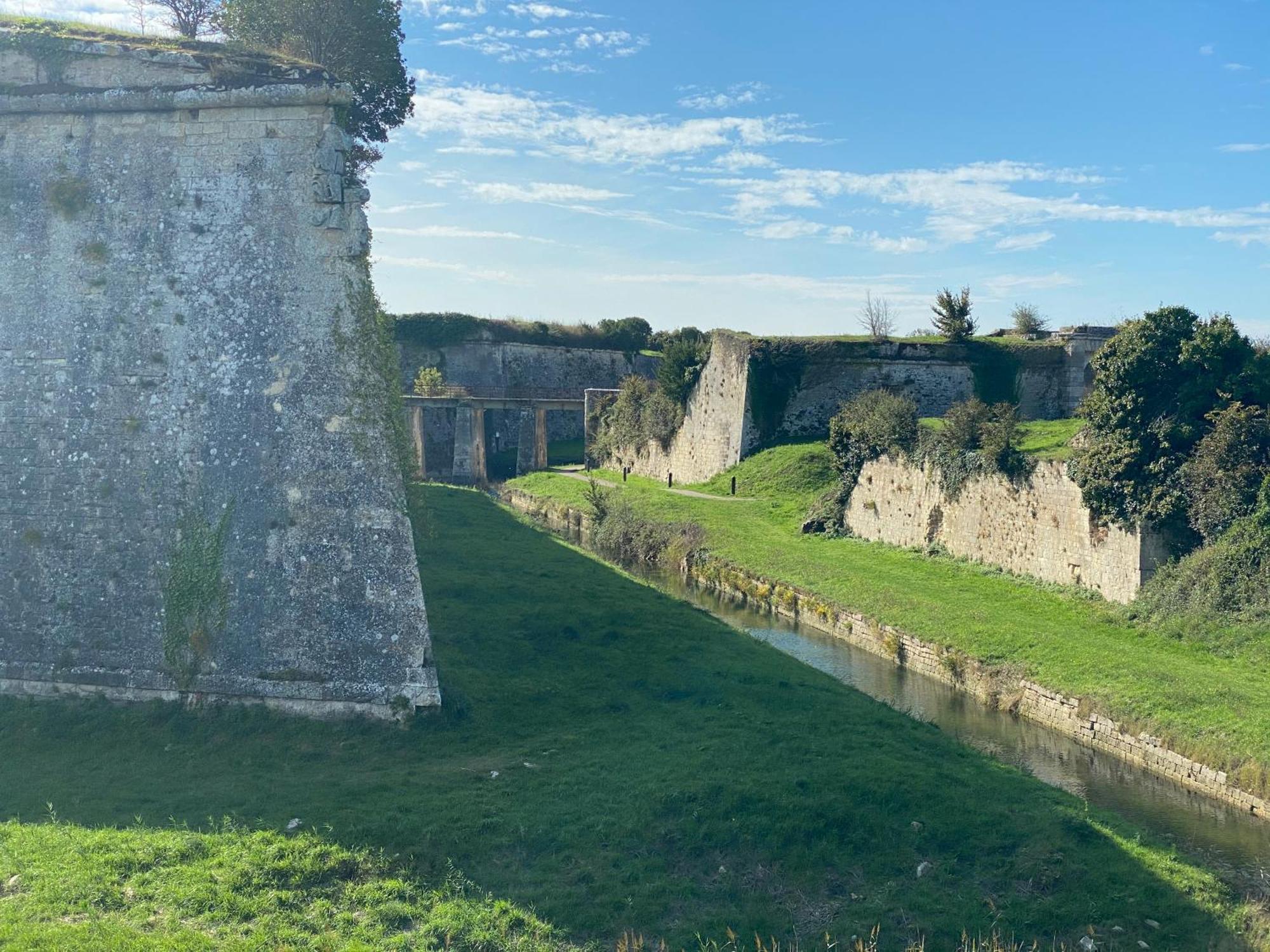 Le Village des Amareyeurs - Ile d'Oléron - Maison classé 3 étoiles avec piscine Le Château-dʼOléron Extérieur photo